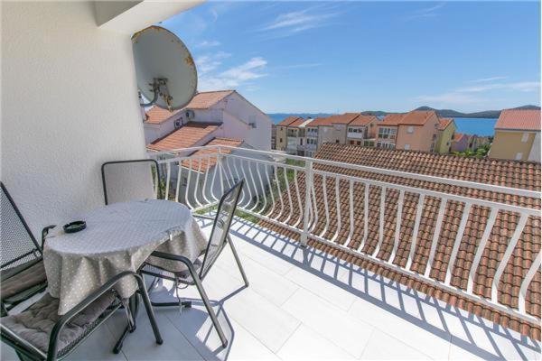 Apartments Selma Biograd Na Moru Bagian luar foto