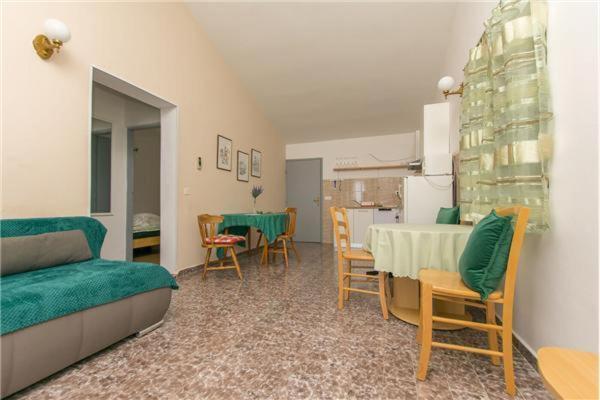 Apartments Selma Biograd Na Moru Bagian luar foto